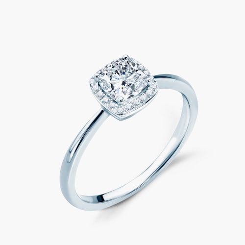 Pierścionek zaręczynowy SAVICKI: białe złoto, biały szafir, diamenty